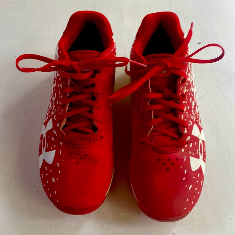 Youth (4Y) Boys Under Armour Baseball Cleats